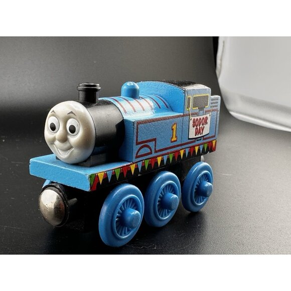 Sodor Day Thomas The Train Wooden Railway Vtg 2003 Learning Curve Engine - Picture 1 of 13